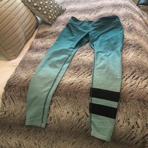 Alo 2 stripes leggings!